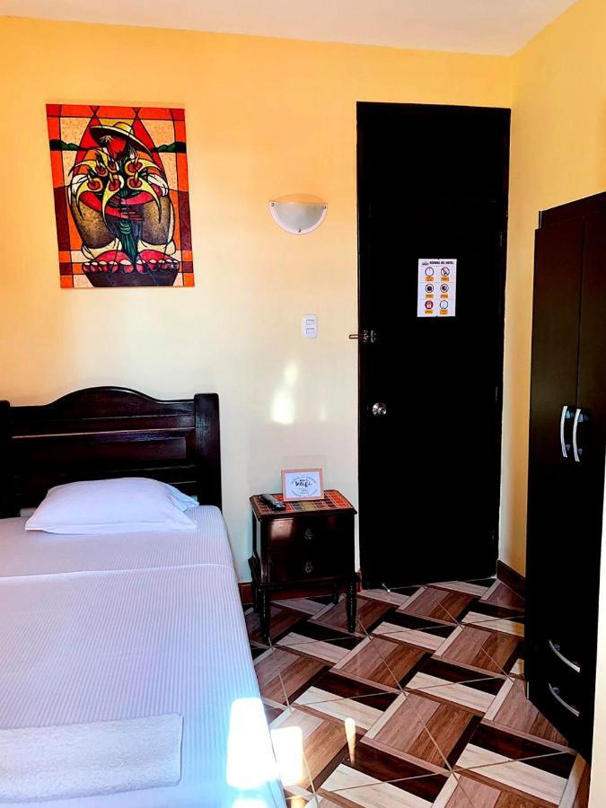 Hotel Calmelia Piura Bagian luar foto