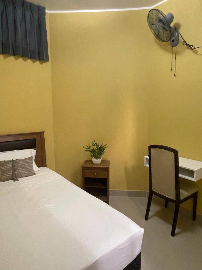 Hotel Calmelia Piura Bagian luar foto