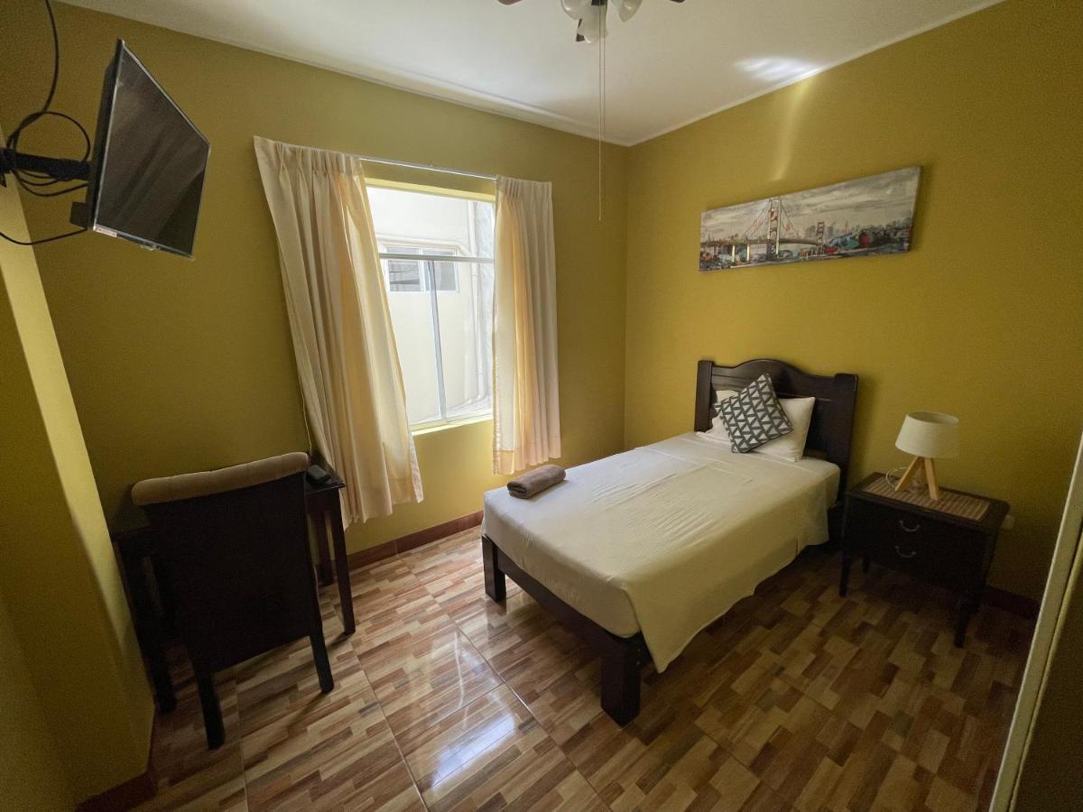 Hotel Calmelia Piura Bagian luar foto